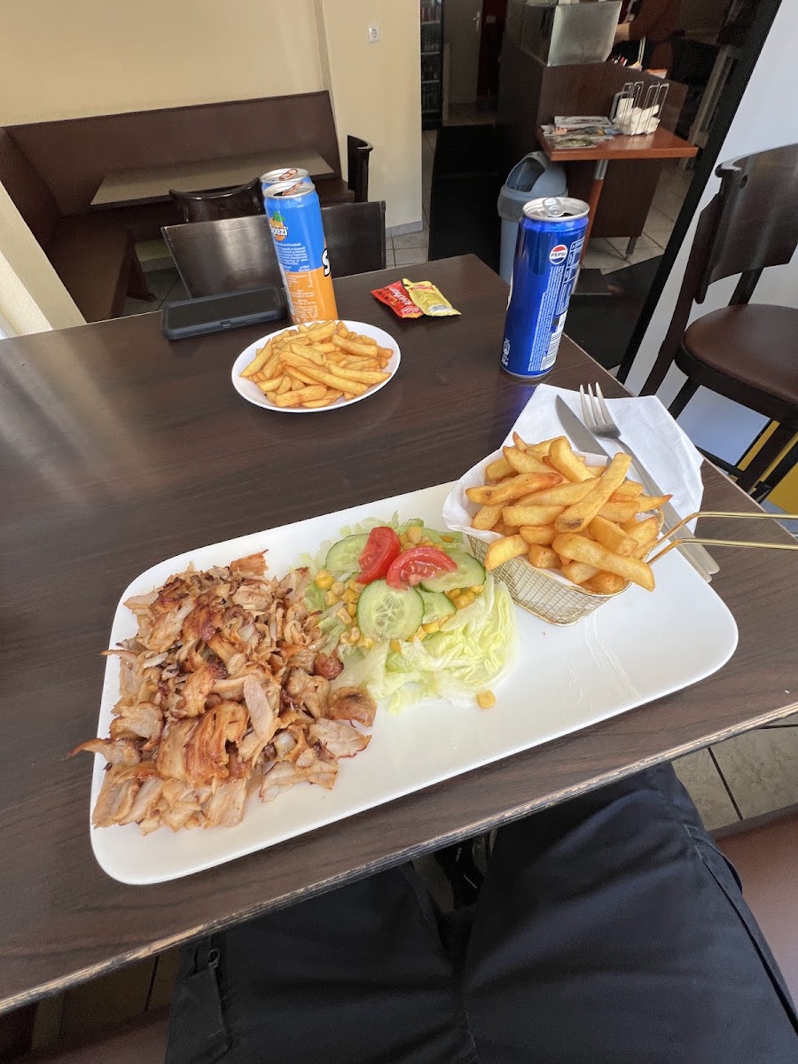 Happy Burger Kufstein (Neben Kufstein Galerien) Photos 2